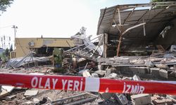 Bayraklı'da patlama! Ortalık savaş alanına döndü!