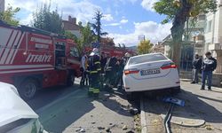 Afyonkarahisar'da iki otomobil çarpıştı, 7 yaralı!