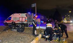 Uşak Hacıkadem kavşağında kaza! 19 yaşındaki motosiklet sürücüsü yaşam savaşı veriyor!