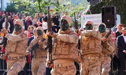 Manisa'da Cumhuriyet Bayramı için komandolardan gösteri!