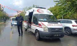 Manisa'da bir kişi kavgada sırtından bıçaklandı