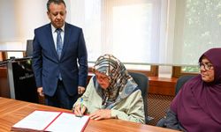 Gurbetçi Emine Erdoğmuş, Uşak Bozkuş köyüne sağlık ocağı yaptırıyor