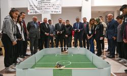 Uşak Valisi Aktaş, Bilim Şenliği açılışını yaptı