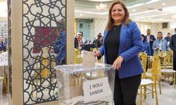 Uşak'ın komşusu Afyonkarahisar'da Belediye Başkanı Burcu Köksal, kendisine saldıran CHP'lilere ateş püskürdü
