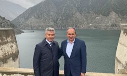 İsmail Güneş, daha önce Uşak Valisi olan Turan Ergün'ü ziyaret etti