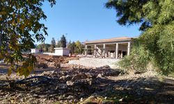 Uşak'ın göbeğinde bir türlü bitmeyen inşaat, 29 Şubat 2028'e kadar sürecek mi?