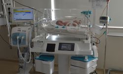 Uşak Eğitim ve Araştırma Hastanesi'ne erken doğan bebekler için hayati önem taşıyan yeni cihaz