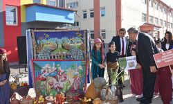 Afyonkarahisar'da öğrenciler derse başlamadan tarhana çorbası içiyor