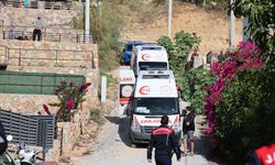 Muğla'da hem evi yaktı hem 2 jandarmayı yaraladı!