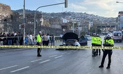 İzmir'de otomobile silahlı saldırı düzenlendi: 1 ağır yaralı!