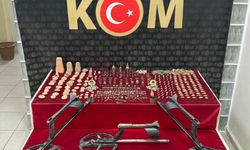 İzmir'de 1142 tarihi eser niteliğinde obje ele geçirildi