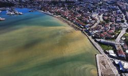 Sağanağın etkilediği Foça'da altyapı şikayeti