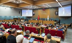 İzmir'de otopark ücretlerine yapılan zama AK Partili meclis üyelerinden tepki