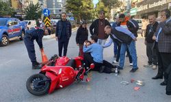 Nazilli'de minibüsle ile motosiklet çarpıştı, 2 yaralı!