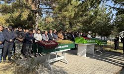 Fatih'te zehirlenerek öldüklerinden şüphelenilen anne ve iki çocuğu defnedildi