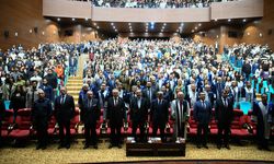 AK Partili Kasapoğlu, Uşak'ta akademik yıl açılışında konuştu