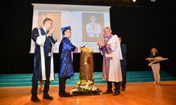 Muğla'da okuyan genç doktor TUS'ta Türkiye üçüncüsü oldu