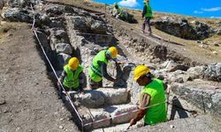 Uşak'ta tarihi stadyum gün yüzüne çıkıyor