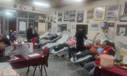 Ödemiş'teki kahvede kan bağışı yapıldı