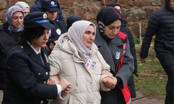 Alaşehir'de tüm çabalara rağmen kurtarılamayan şehit polis Hatice Ünal, son yolculuğuna uğurlandı