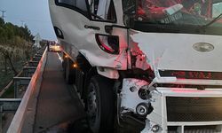 Manisa'da kamyon ile traktör çarpıştı; 2 ölü, 5 yaralı!