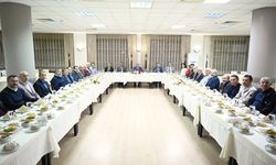 Uşak Üniversitesi Rektörü veda öncesinde ekibiyle buluştu