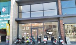 Uşak'ın İsmetpaşa Caddesi'nde boş dükkan için aylık 145 bin TL istiyorlar