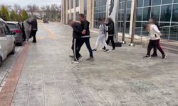 Uşak'ta polisin operasyonla aldığı 4 kişi tutuklandı