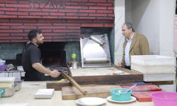 Uşak'ın Dikilitaş mahallesi esnafı ve vatandaşı 6 aydır taşıma suyuyla değirmen döndürüyor