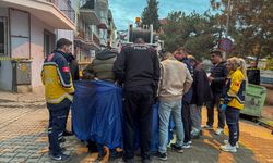 Uşak'ta tıkalı kanalizasyonu açmak isteyen ekipler cenin buldu!