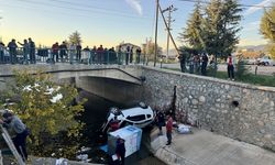 Muğla'da iki otomobilin çarpıştığı kazada 5 kişi yaralandı