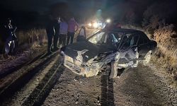 Uşak'ın Ulubey ilçesindeki kazada yaralanan 3 kişi yaşam savaşı veriyor