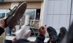 İBB işçilerinden çıplak ayaklı eylem !