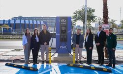 İzmir'e Eşarj yeni şarj istasyonu açtı