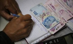 Üçler Ortaokulu öğrencileri topladıkları 120 bin TL'yle mahallelinin bakkal borçlarını kapattı