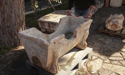 Roma döneminden kalan ve zenginlerin yıkandığı küvet, ineklerin su içtiği yalak olarak kullanıldı