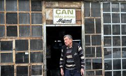 Manisa'nın 65 yıllık çan ustası Mustafa Sabancı ilk günkü gibi çalışıyor