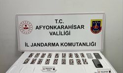 Afyonkarahisar'da yasaklı maddeden 4 kişi yakalandı