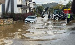 Bodrum Gümbet ve Konacak'taki sel suları Bitez Mahallesinden denize ulaştı