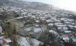 Uşak'ın komşusu Demirci beyaza büründü