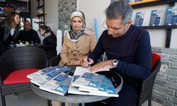 Emekli polis Zekeriya İlhan, imza günü düzenledi