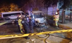 Manisa'da hurda kamyonet yandı, erkek cesedi bulundu!