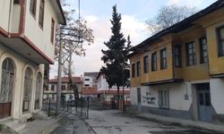 Uşak'ta beli belirsiz kar yağışı