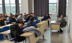 Uşak'ta geleceğin ziraat mühendislerine şimdiden kendi işlerini nasıl kuracakları öğretiliyor