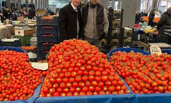 Uşak'ta Çarşamba pazarının eski yerine taşınması hem esnaf hem de trafik yoğunluğu mağduru vatandaş için önemli!