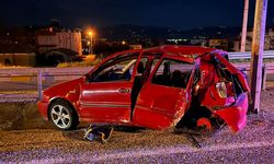Manisa'da elektrik direği bir aileyi ayırdı ! 2 Ölü, 1 ağır yaralı!