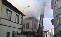 Kütahya'da ahşap evde çıkan yangın söndürüldü