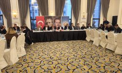 AK Parti Afyonkarahisar'da gazetecilerle bir araya geldi