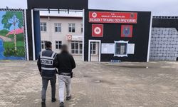 Afyonkarahisar'da 2 firari yakalandı