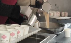 Kütahya'da vatandaşlara salep ikram edildi